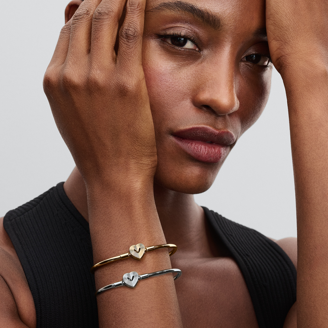 Free Bracelet at Pandora icon