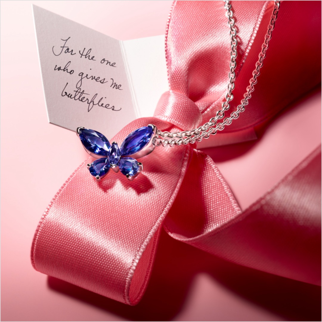 A little flutter. A lot of shine. icon
